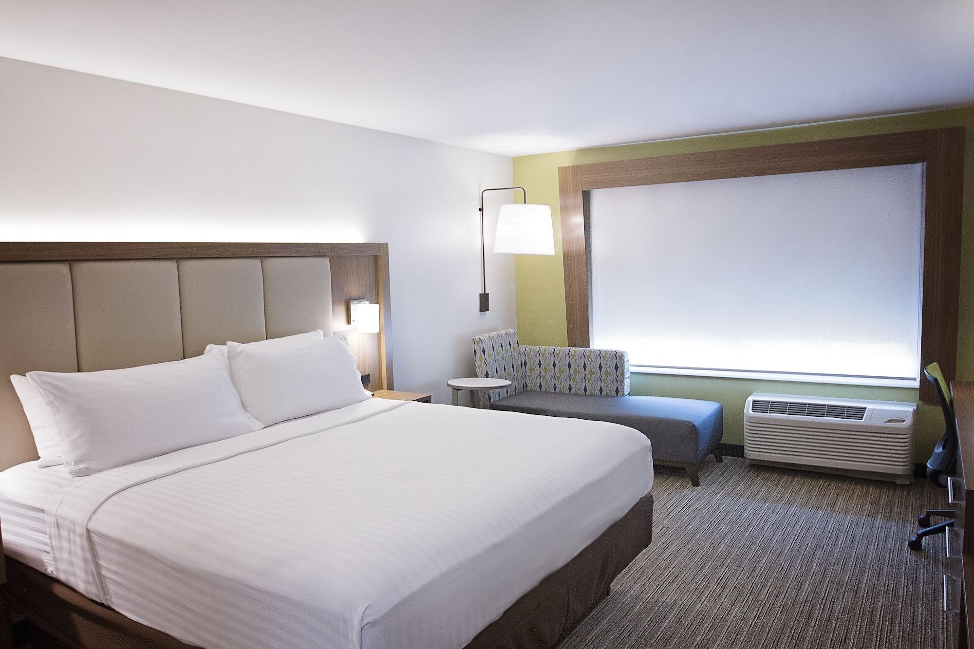 Holiday Inn Express & Suites Greenwood Mall By Ihg מראה חיצוני תמונה