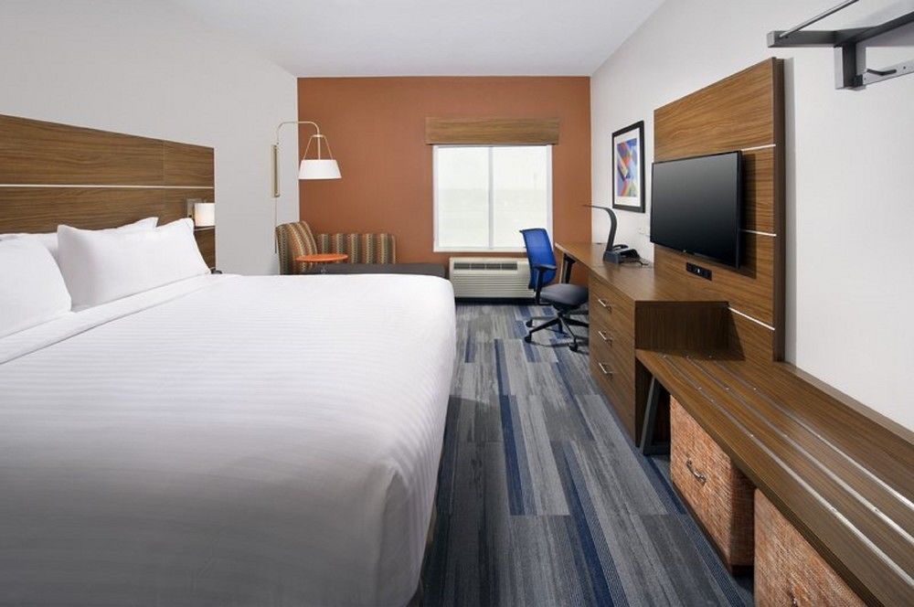 Holiday Inn Express & Suites Greenwood Mall By Ihg מראה חיצוני תמונה